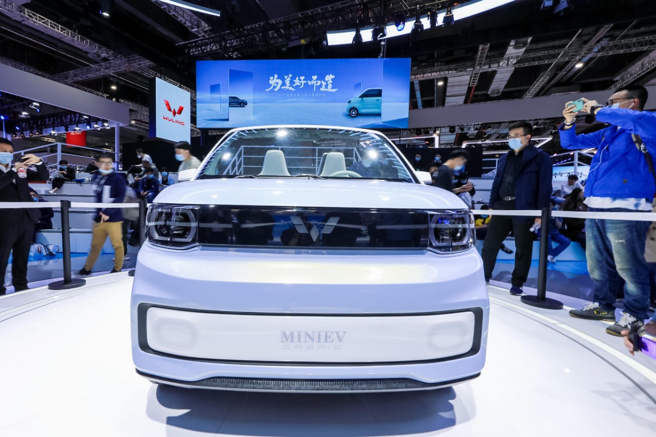 GM-Wuling's cute new Mini EV Cabrio