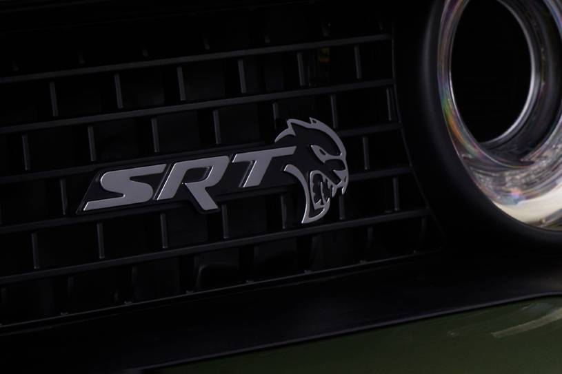 2022_dodge_challenger_coupe_srt-hellcat-redeye-widebody-jailbreak_fbdg_oem_1_815x543